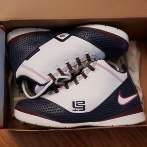 Lebron Nike Zoom Soldier II